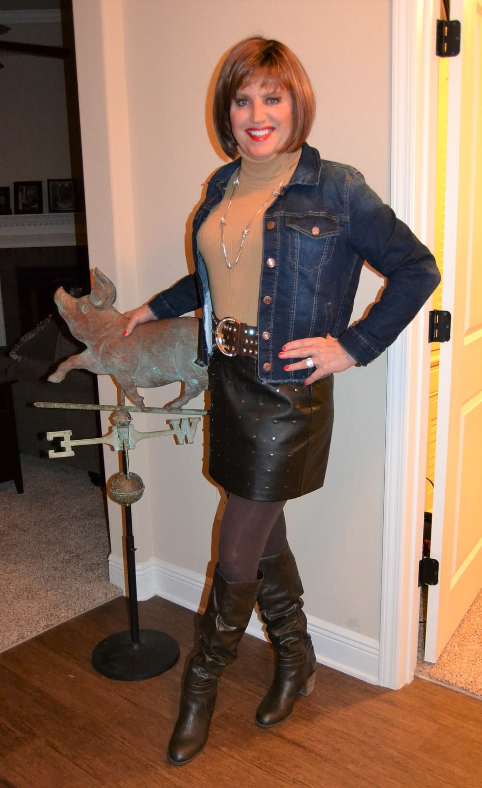 I Put This Sexy Brown Leather Mini Skirt On And Crossdresser
