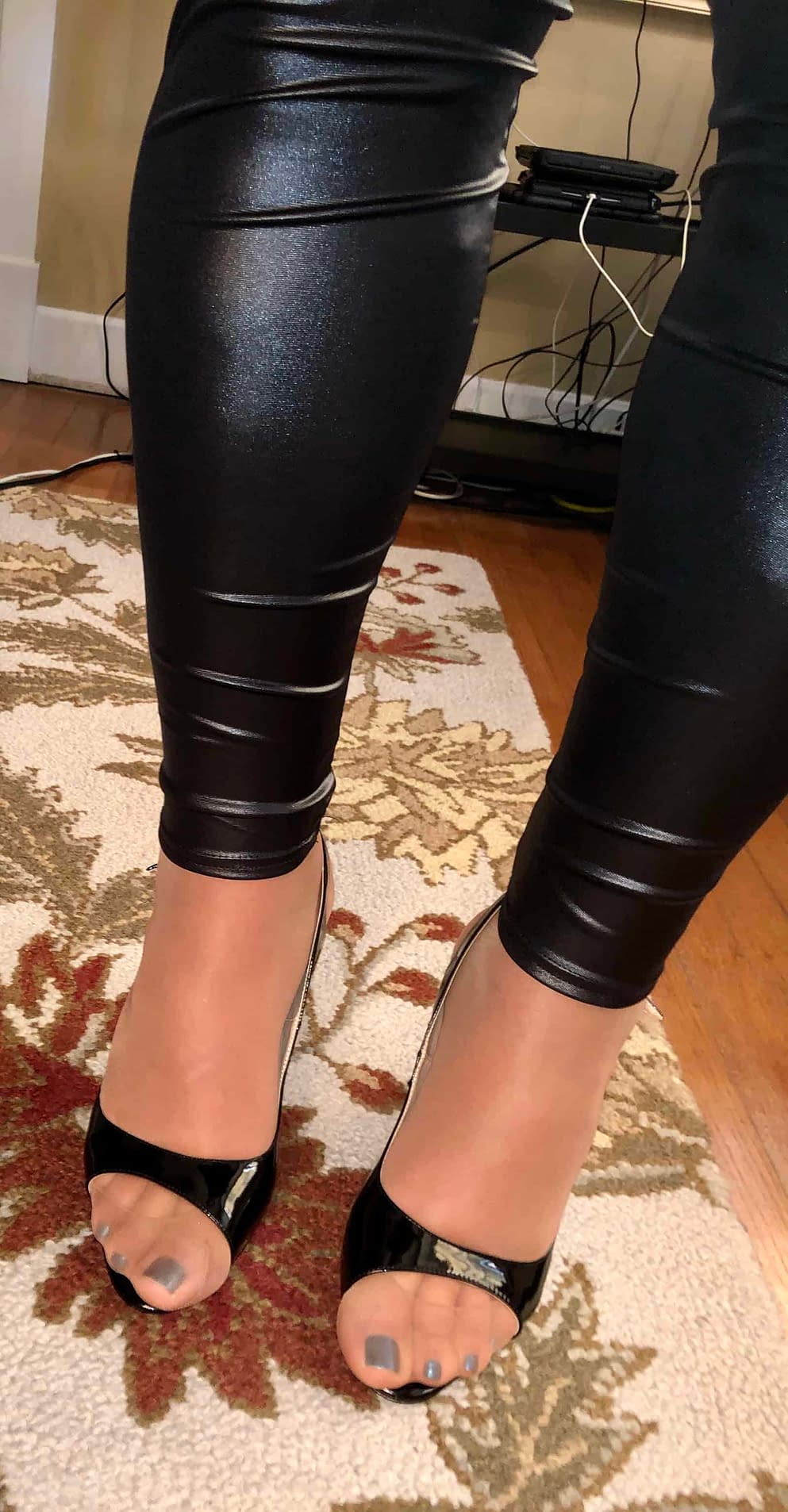 leggings and heels