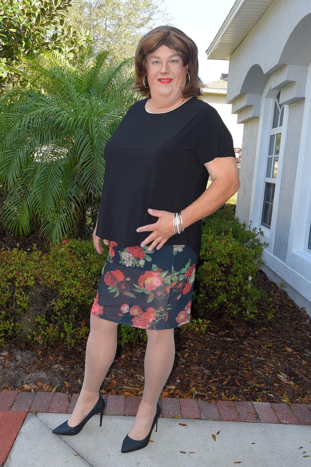 Flower skirt – Crossdresser Heaven