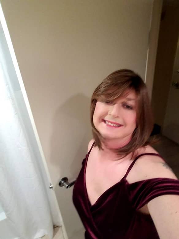 My first selfie – Crossdresser Heaven