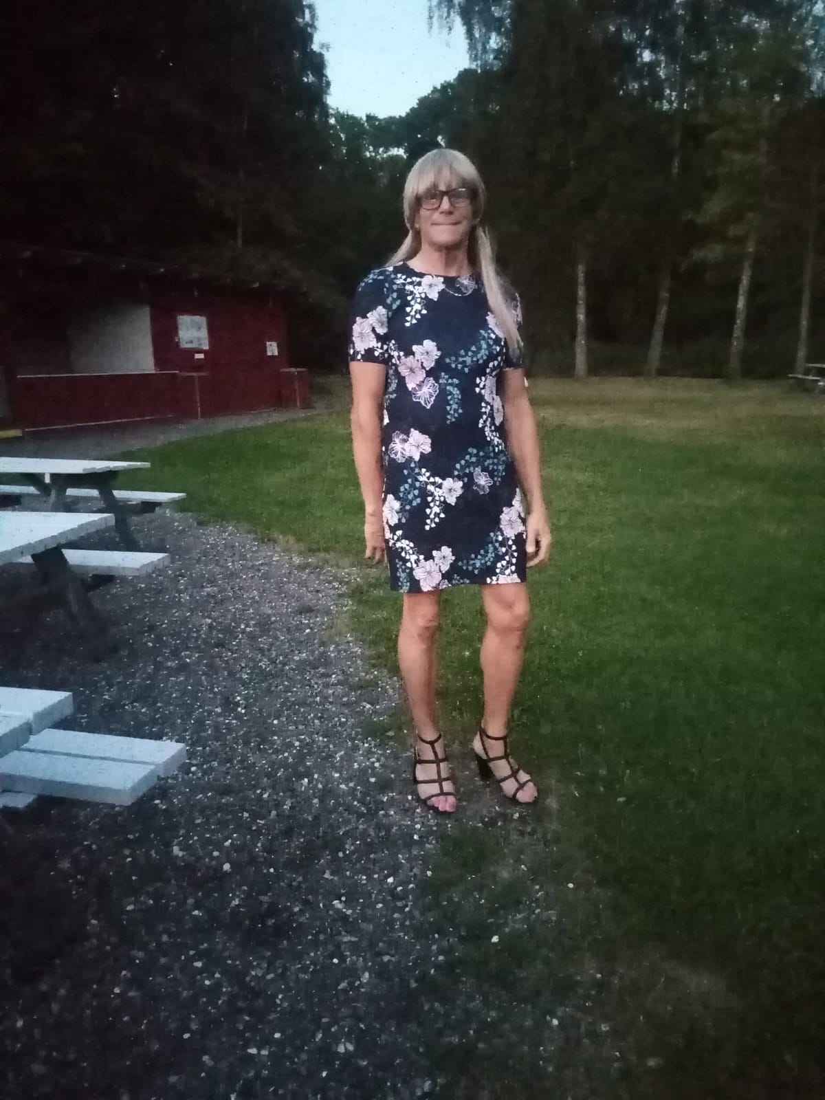 Outside one evening Crossdresser Heaven