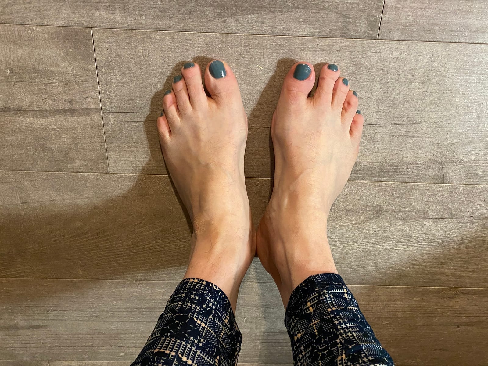 Nice Toes? – Crossdresser Heaven