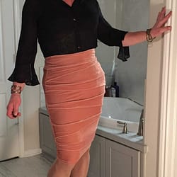 Peach bodycon skirt and favorite top