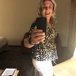 New Outfit – Loving the white pants
