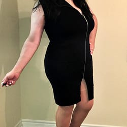Same zipper dress, different red shoes