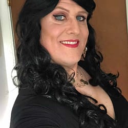 I’ve been out and about a lot lately and loving it. How about this sexy black hair?