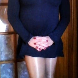 I love my new dress, even if its a bit on the short side, I think my pantyhose really compliment the look of the dress.
