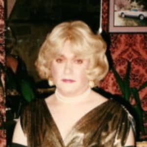 Profile picture of Sally Romanov