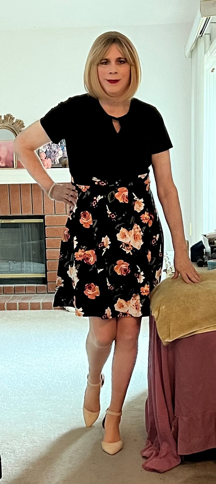 Still My Favorite Dress – Crossdresser Heaven