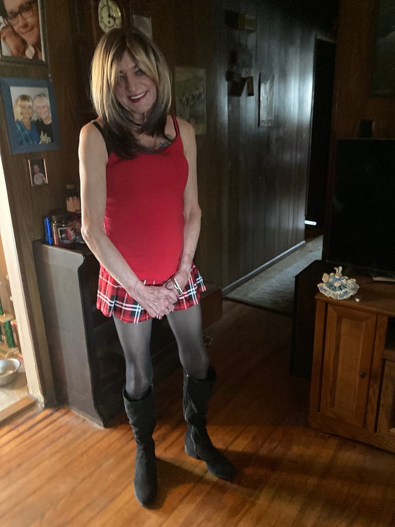 My second outfit today – Crossdresser Heaven