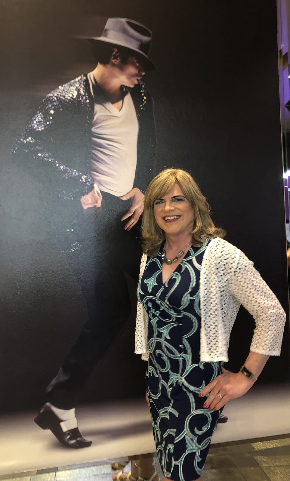 at-the-michael-jackson-one-show-at-mandalay-bay-crossdresser-heaven