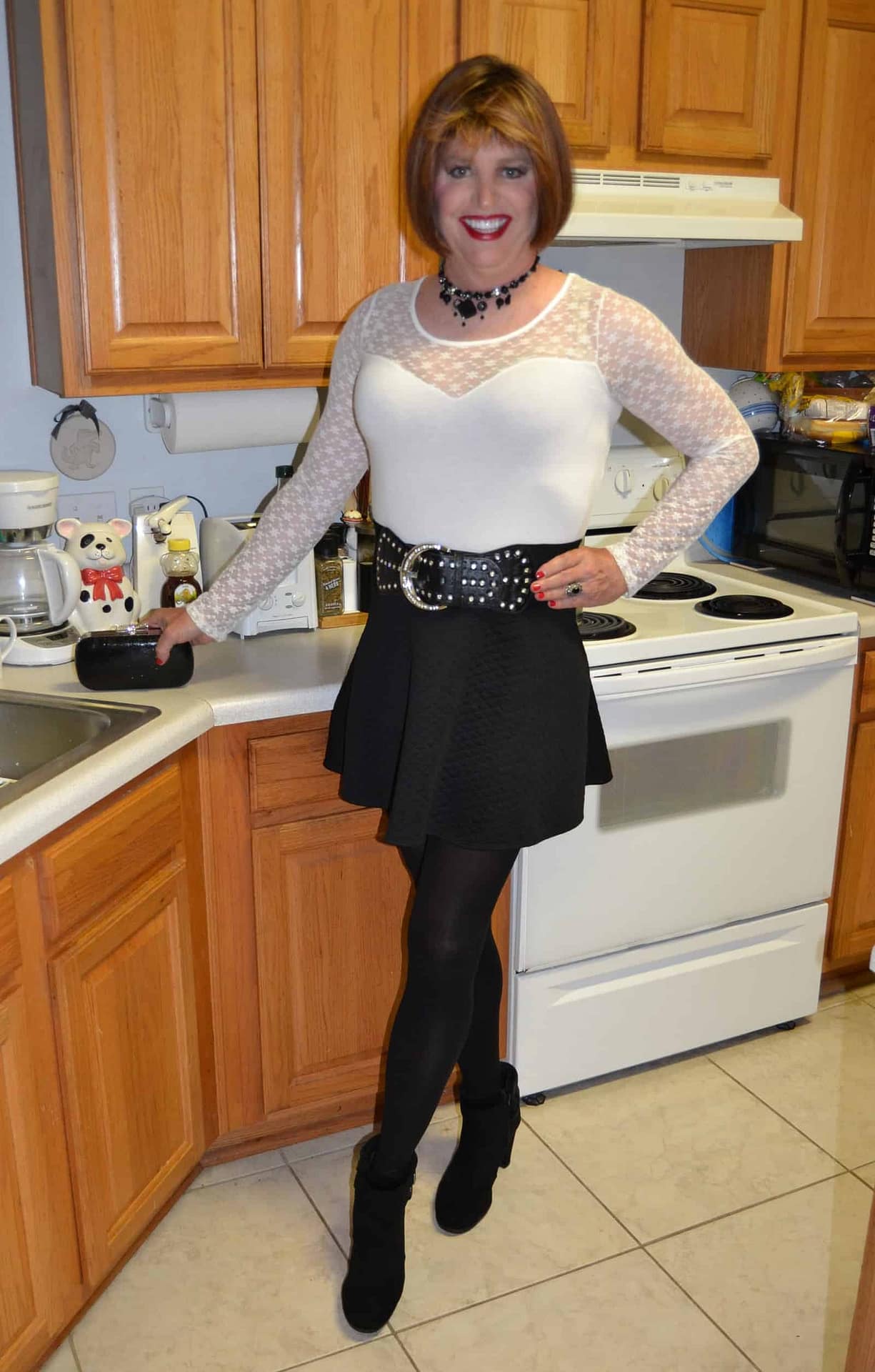 I love borrowing my wife’s tops from time to time! – Crossdresser Heaven