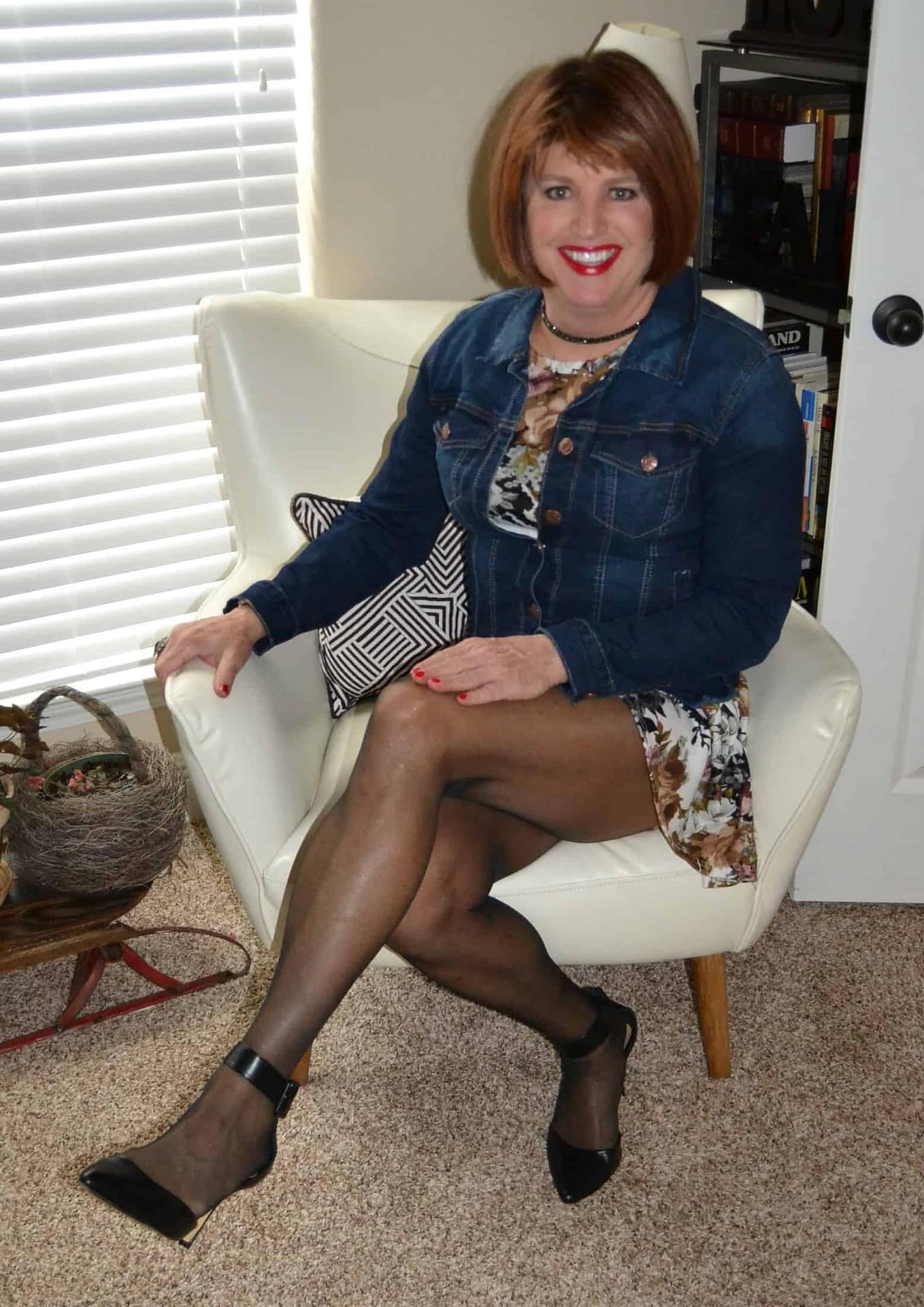 Yes You Can Wear Jean Jackets With Hose And Heels! – Crossdresser Heaven